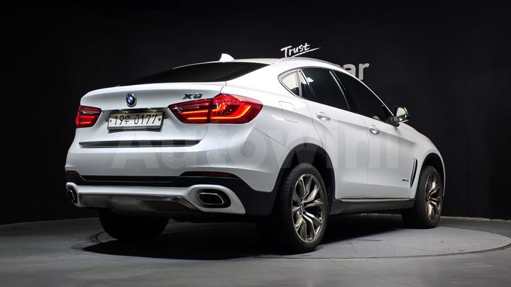BMW X6 2016 — 2