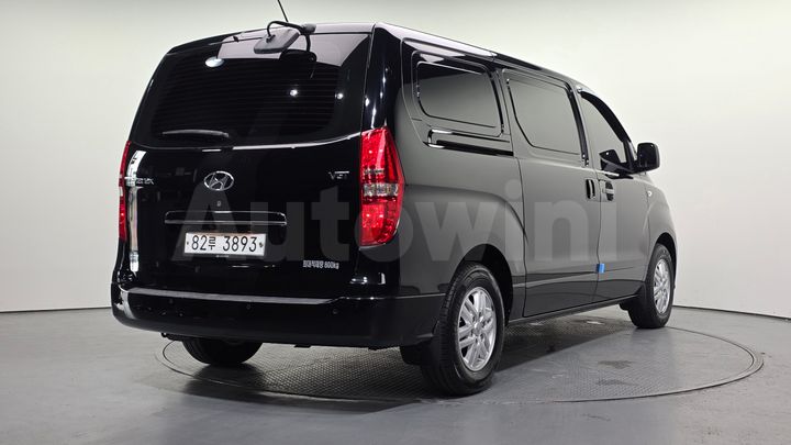 Hyundai Starex 2020 — 2