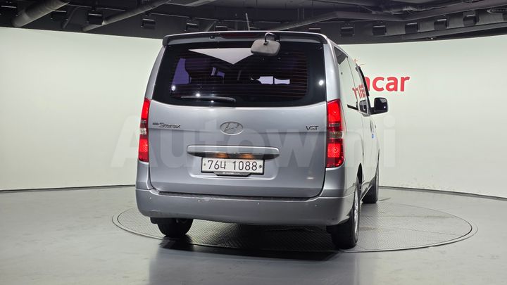 Hyundai Starex 2017 — 4