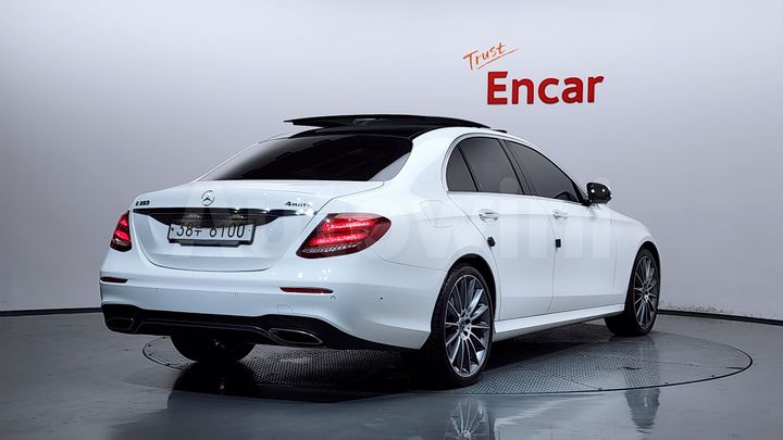 Mercedes-Benz E Class 2019 — 2