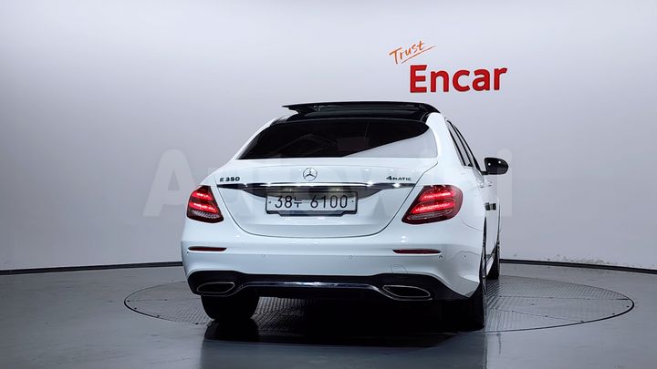 Mercedes-Benz E Class 2019 — 4