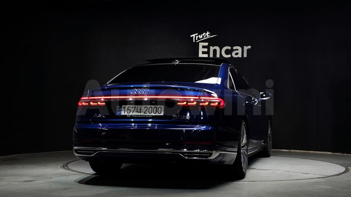 Audi A8 2021 — 4