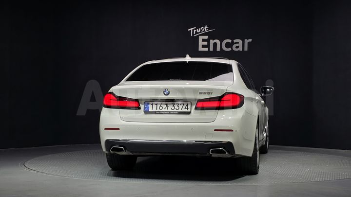 BMW 5 Series 2023 — 5
