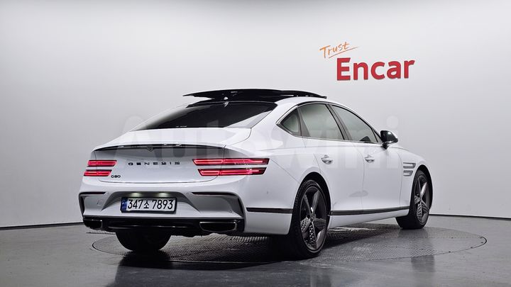 Genesis G80 2022 — 2