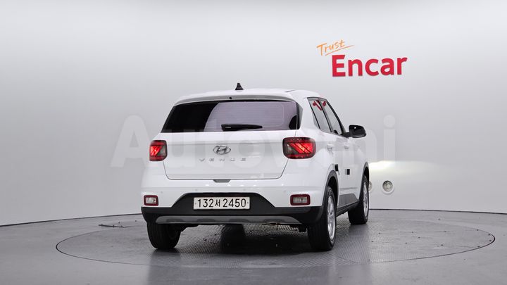 Hyundai Venue 2023 — 4