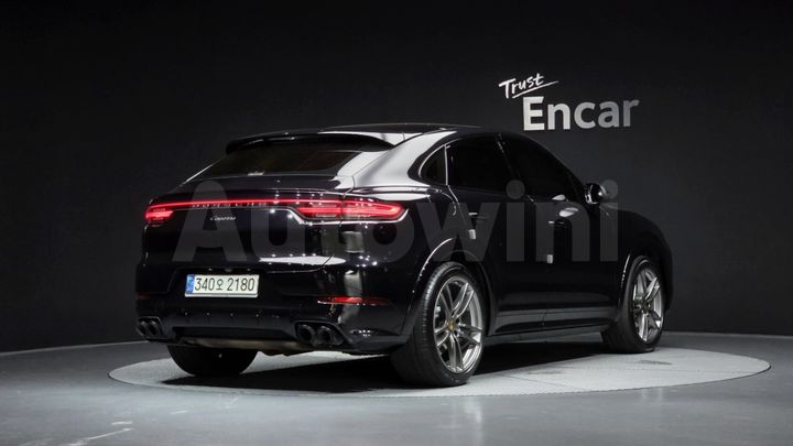 Porsche Cayenne 2021 — 2