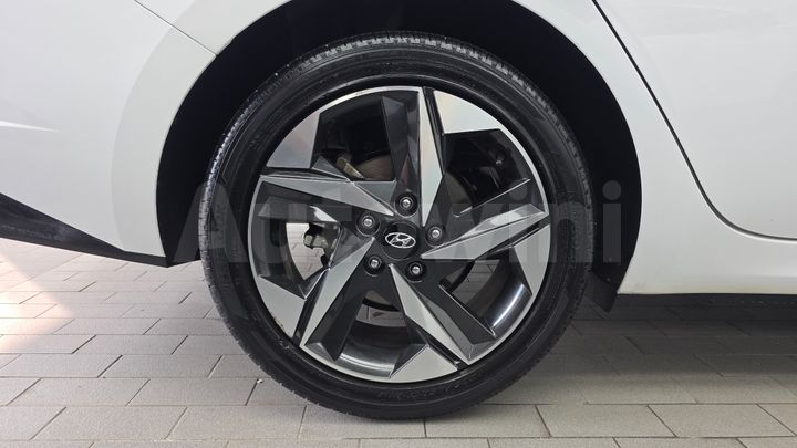 Hyundai Avante 2021 — 5