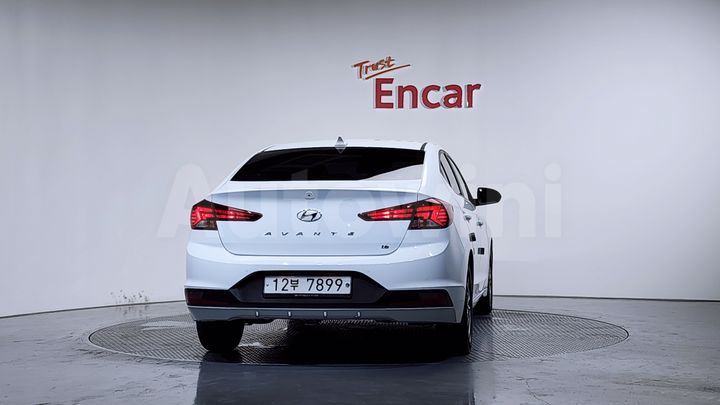 Hyundai Avante 2019 — 4