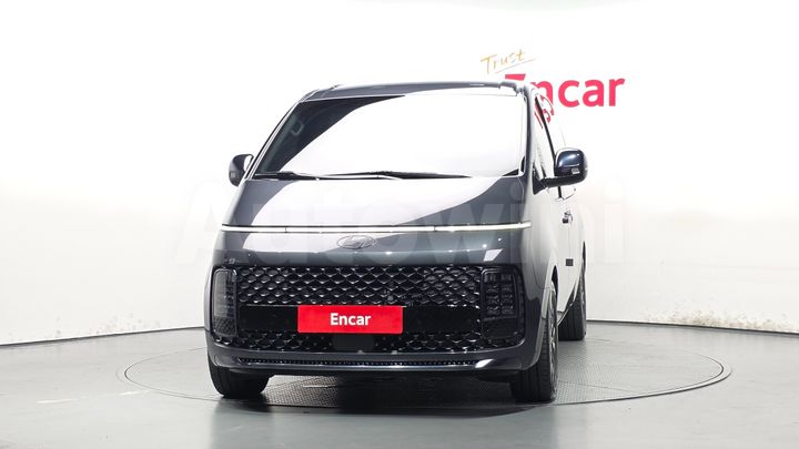 Hyundai Staria 2025 — 3