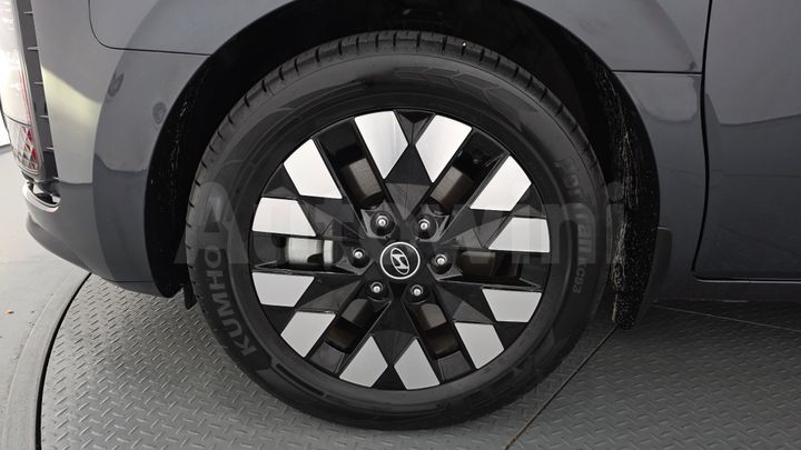 Hyundai Staria 2025 — 5