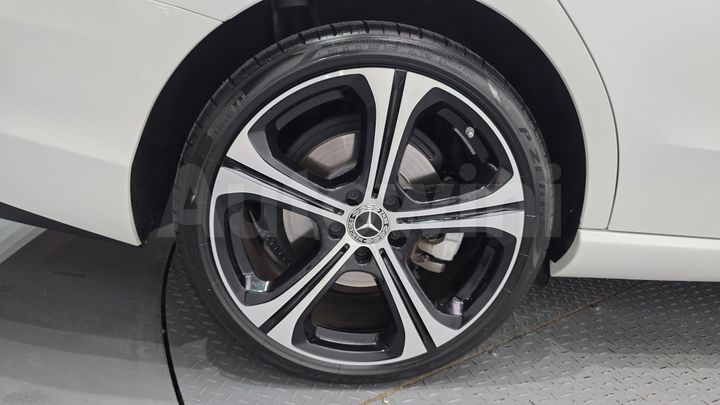 Mercedes-Benz C Class 2023 — 5