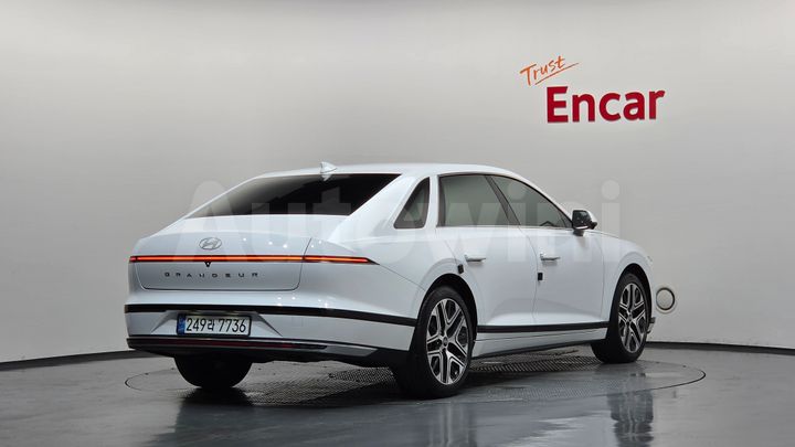 Hyundai Grandeur 2025 — 2
