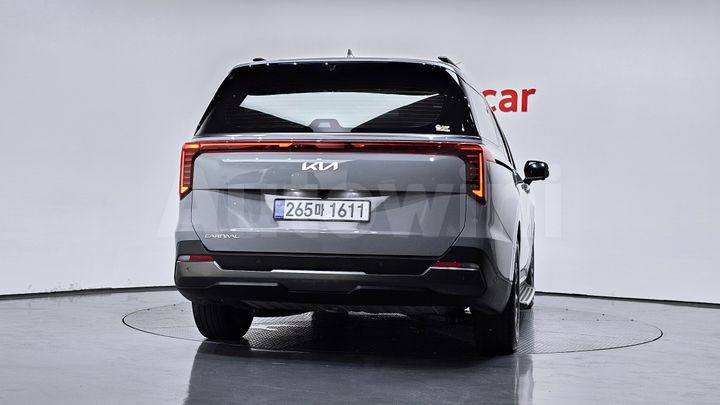 Kia Carnival 2025 — 4