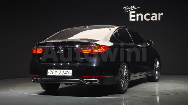 Kia K7 2017 — 2