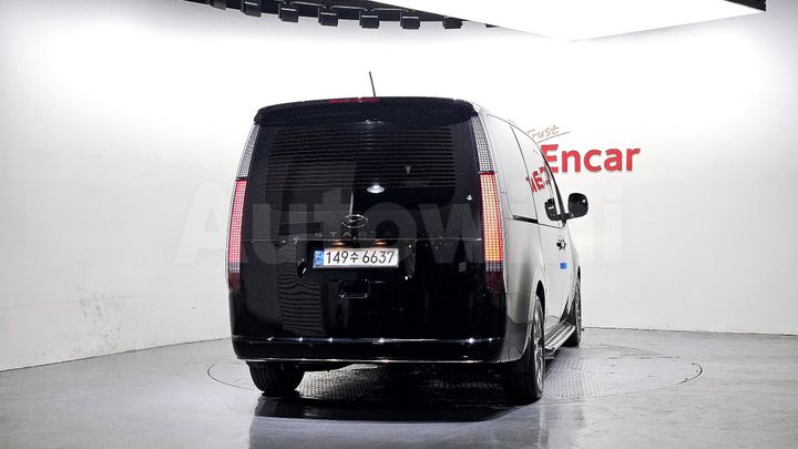 Hyundai Staria 2022 — 4