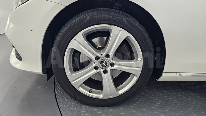Mercedes-Benz E Class 2017 — 5