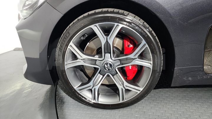 Kia Stinger 2020 — 5