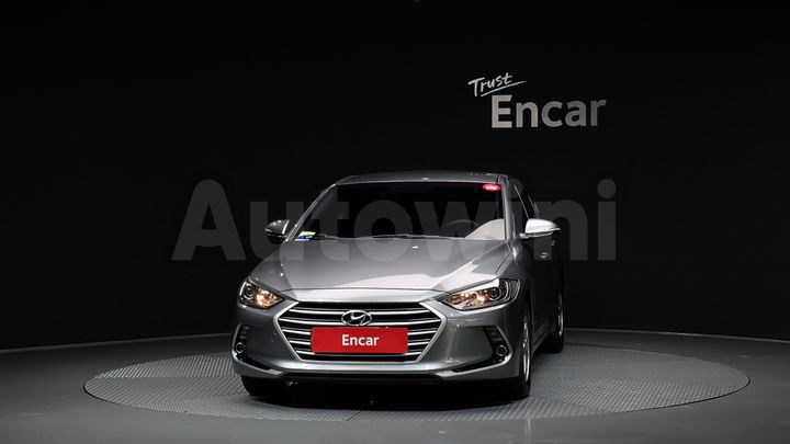 Hyundai Avante 2017 — 3