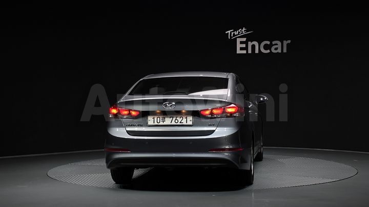 Hyundai Avante 2017 — 4