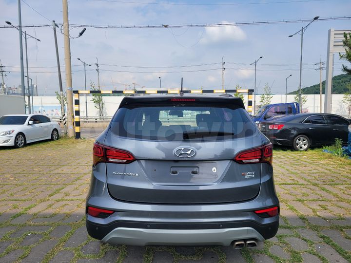 Hyundai SantaFe 2016 — 4