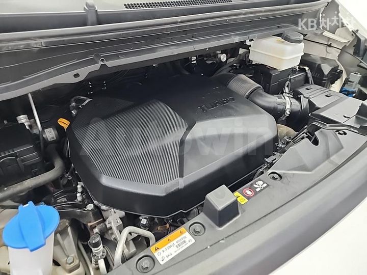 Hyundai Staria 2024 KMFYCX71BRC145585 — 5