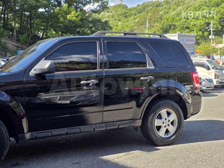 Ford Escape 2010 1FMCU9D79AKA06233 — 3