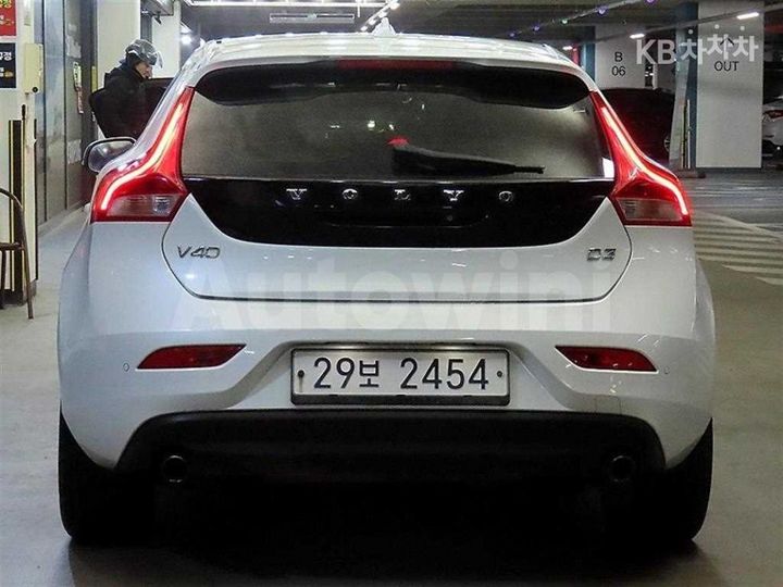 Volvo V40 2016 — 5