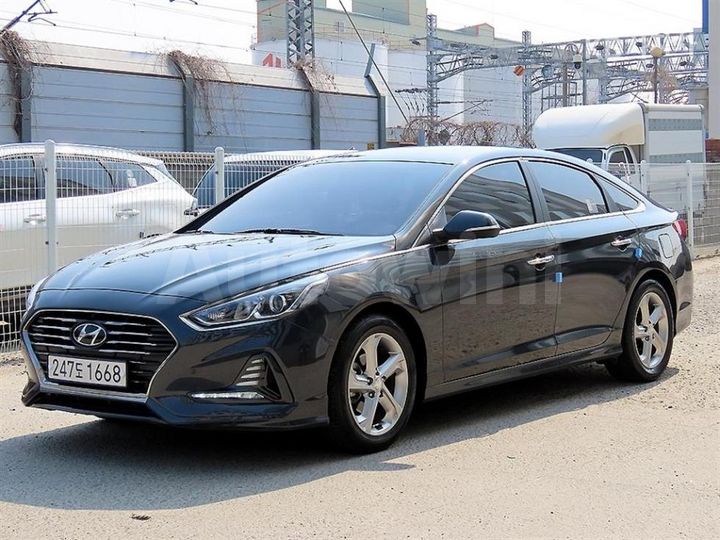 Hyundai Sonata 2019 KMHE241CBKA498390 — 2