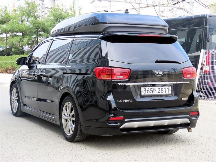 Kia Carnival 2020 — 3