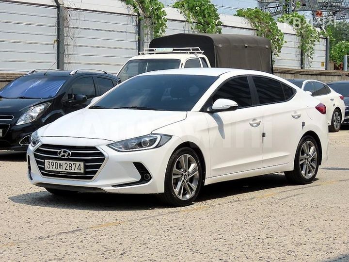Hyundai Avante 2018 — 2