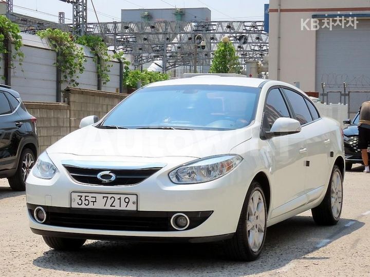 Renault SM3 2011 KNMC4C2HMBP097819 — 2