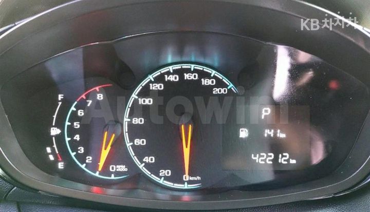 Chevrolet Spark 2018 KLYDC487DJC014243 — 4