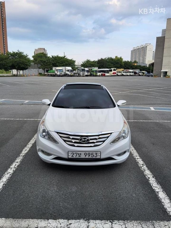Hyundai Sonata 2011 KMHEC41MBBA311374 — 3