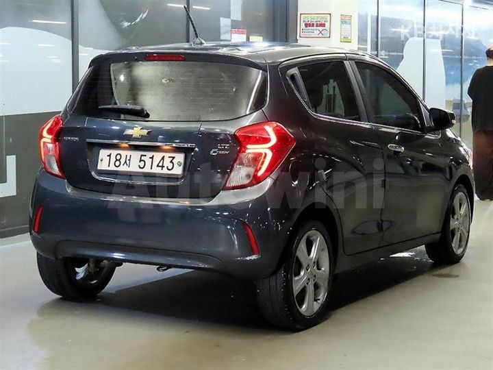Chevrolet Spark 2017 KLYDC487DHC814523 — 4