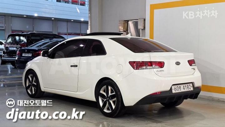 Kia Forte 2011 KNAFU615ABA440956 — 4