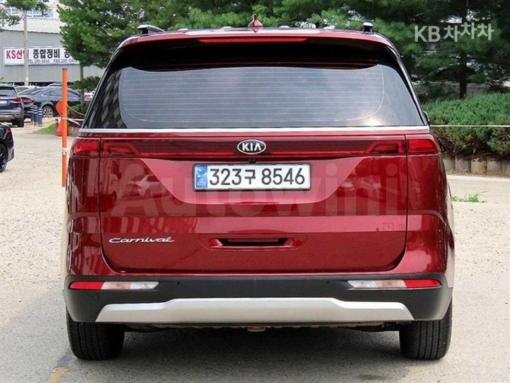 Kia Carnival 2021 KNANB81BBMS097951 — 4