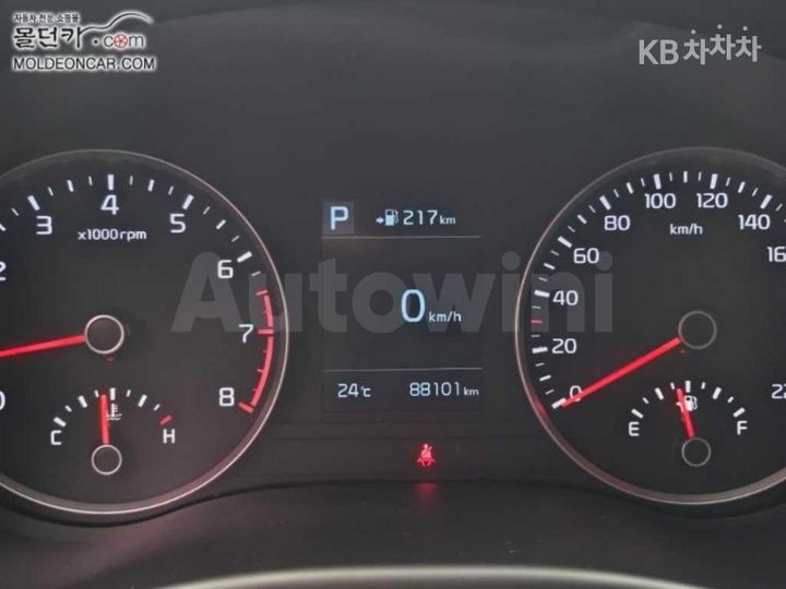 Kia Stonic 2019 KNAD6814BKS336754 — 5