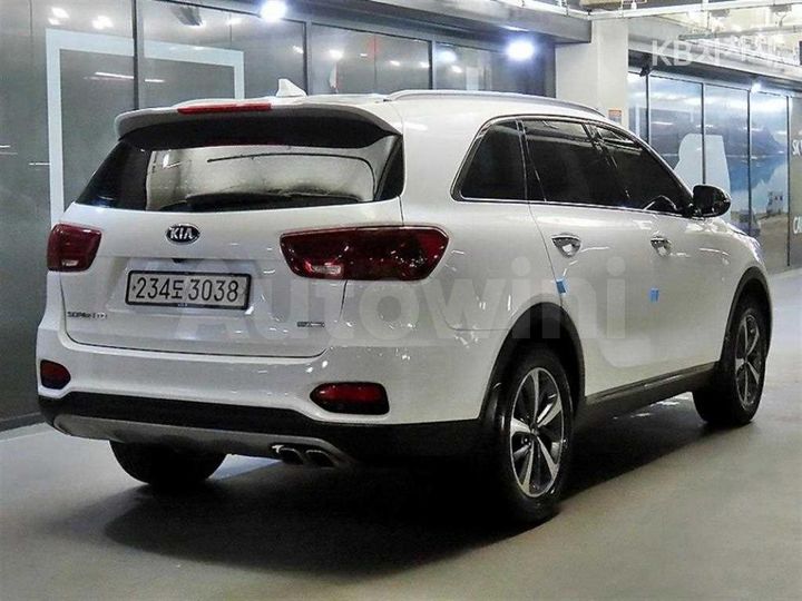 Kia Sorento 2018 KNAPG81ABJA442026 — 4