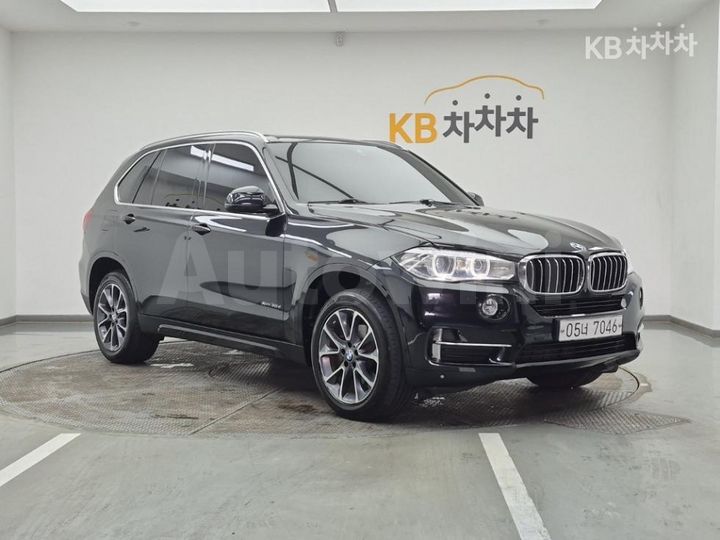 BMW X5 2018 WBAKS4102J0W62508 — 2