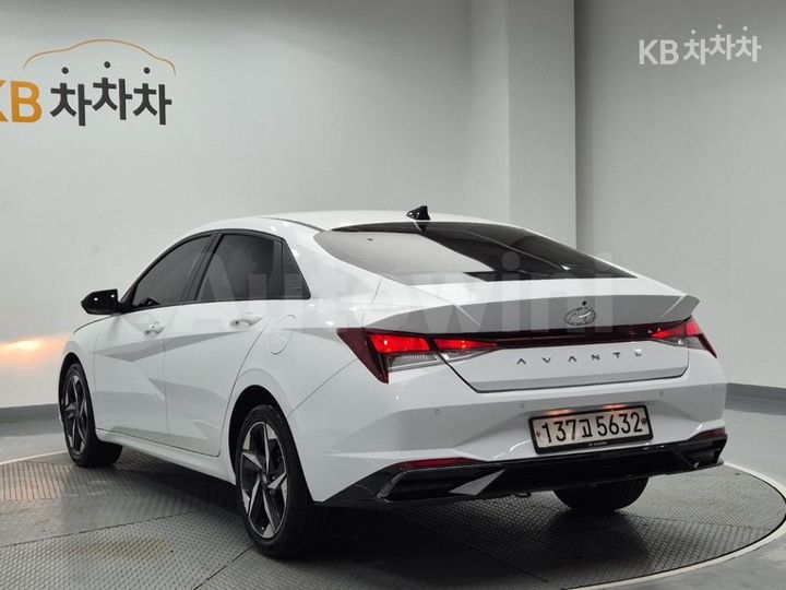 Hyundai Avante 2021 KMHLM41EEMU004104 — 2