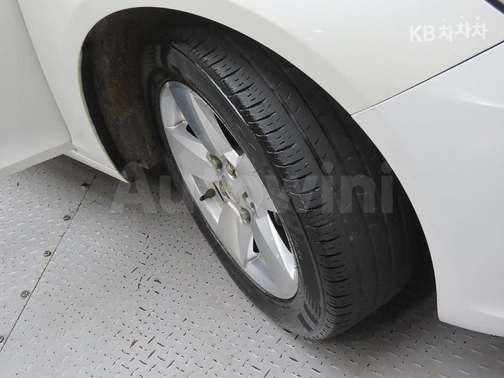 Chevrolet Malibu 2016 KLAGA692DGB513751 — 5