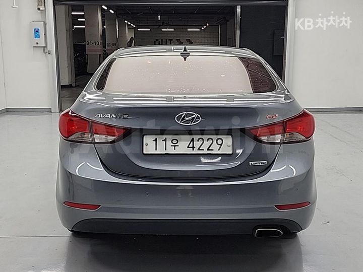 Hyundai Avante 2016 KMHDH41DBGU617140 — 3