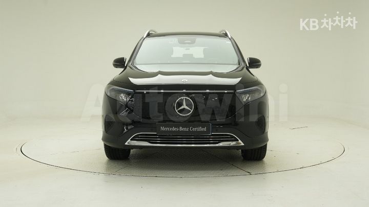 Mercedes Benz EQB
