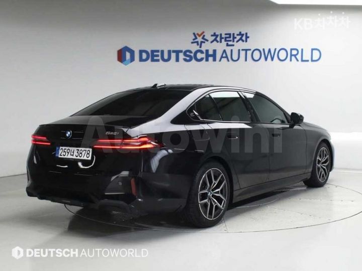 BMW 5 Series 2026 — 2