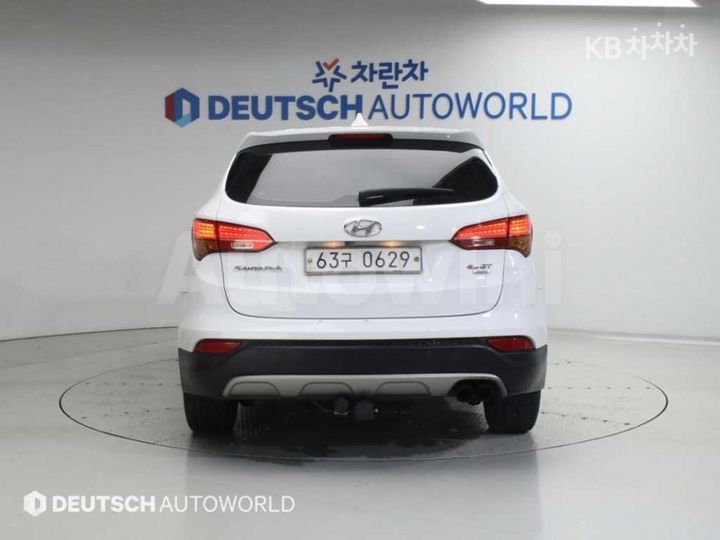 Hyundai SantaFe 2014 — 4