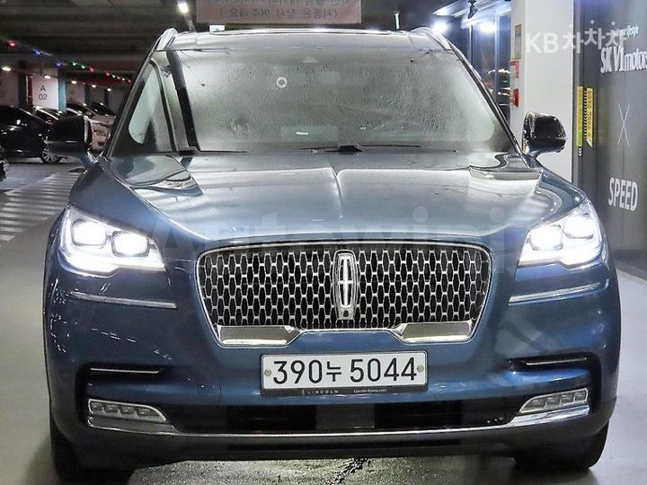 Lincoln Aviator