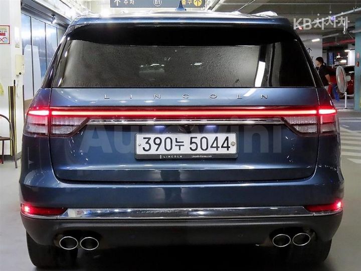 Lincoln Aviator