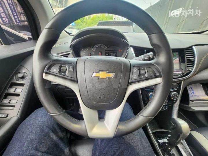 Chevrolet Trax 2018 KLABA76BDJB559178 — 4