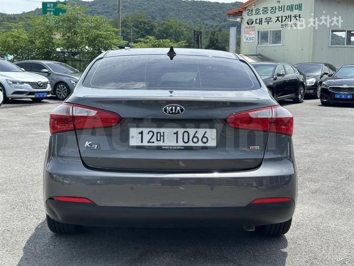 Kia K3 2013 KNAFK412BDA099303 — 3