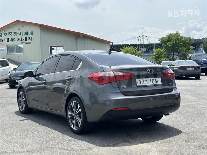 Kia K3 2013 KNAFK412BDA099303 — 4